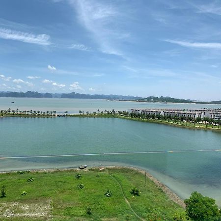 Sunday Premium Apartment Ha Long Exterior foto